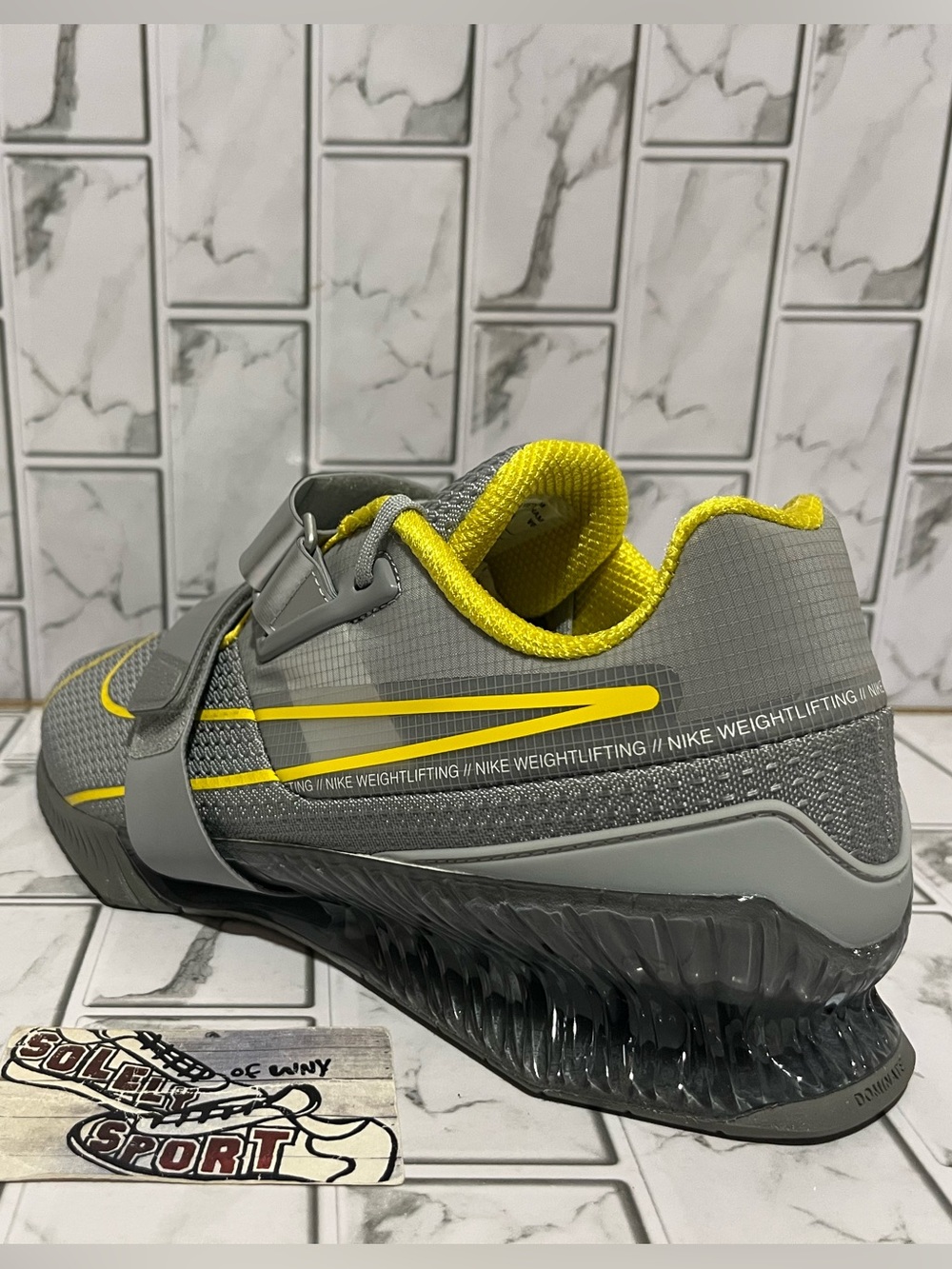 New Nike Romaleos 4 Weightlifting Shoes Gym Crossfit Workout Grey Yellow Mens - Picture 9 of 16